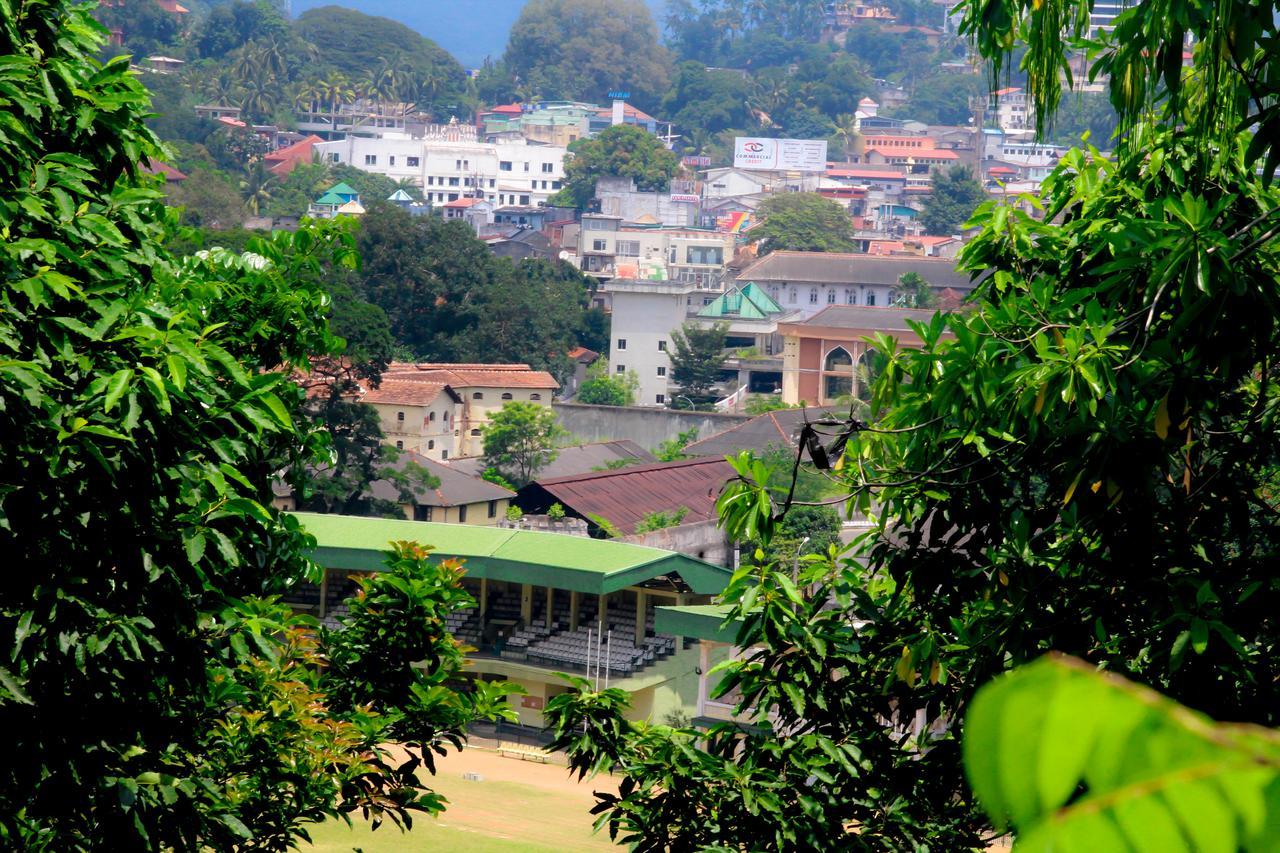 J Hostel Kandy Exterior foto